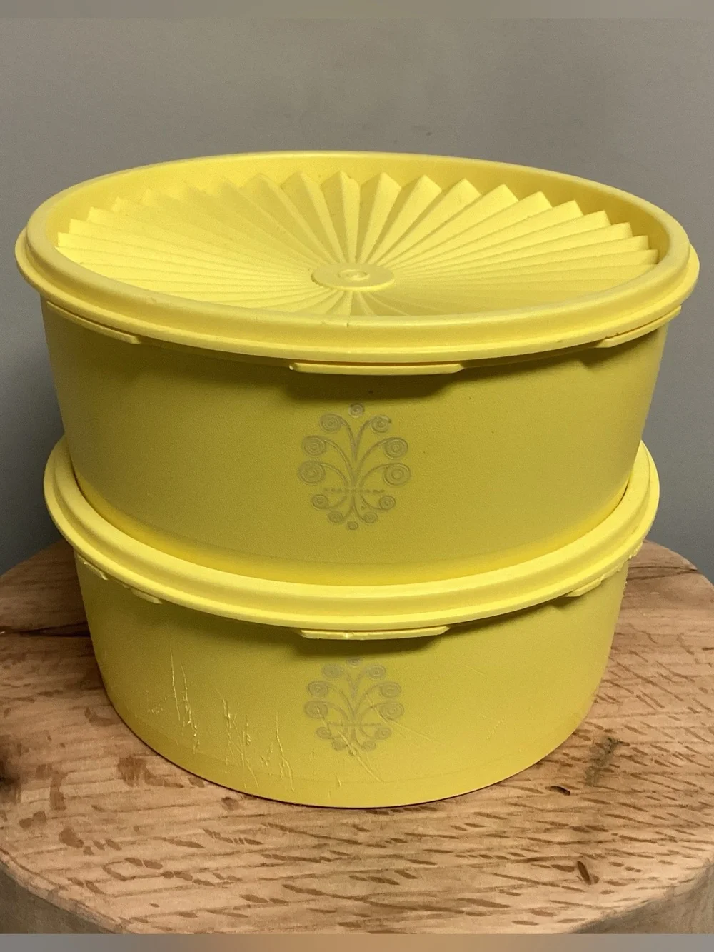 🟡 Vintage - Tupperware - By one get one FREE - Collectible - Unique - Yellow